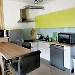 Fuer 5 Personen Ca- 68 M² In Silo- Adriakueste Kroatien - Kroatische Inseln By Interhome Apartment *