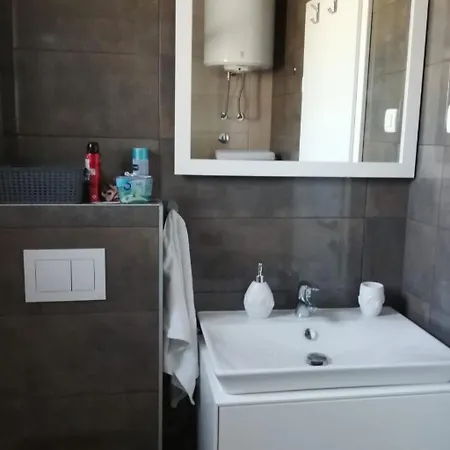 Fuer 5 Personen Ca- 68 M² In Silo- Adriakueste Kroatien - Kroatische Inseln By Interhome Lejlighed Šilo
