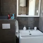 Fuer 5 Personen Ca- 68 M² In Silo- Adriakueste Kroatien - Kroatische Inseln By Interhome Apartamento Šilo