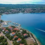 Fuer 5 Personen Ca- 68 M² In Silo- Adriakueste Kroatien - Kroatische Inseln By Interhome Apartamento *